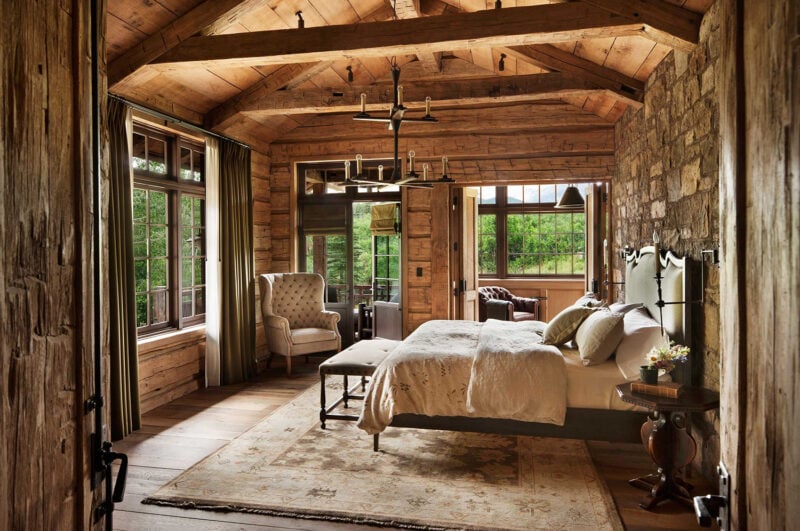 16 Log Home Decorating Ideas for 2025