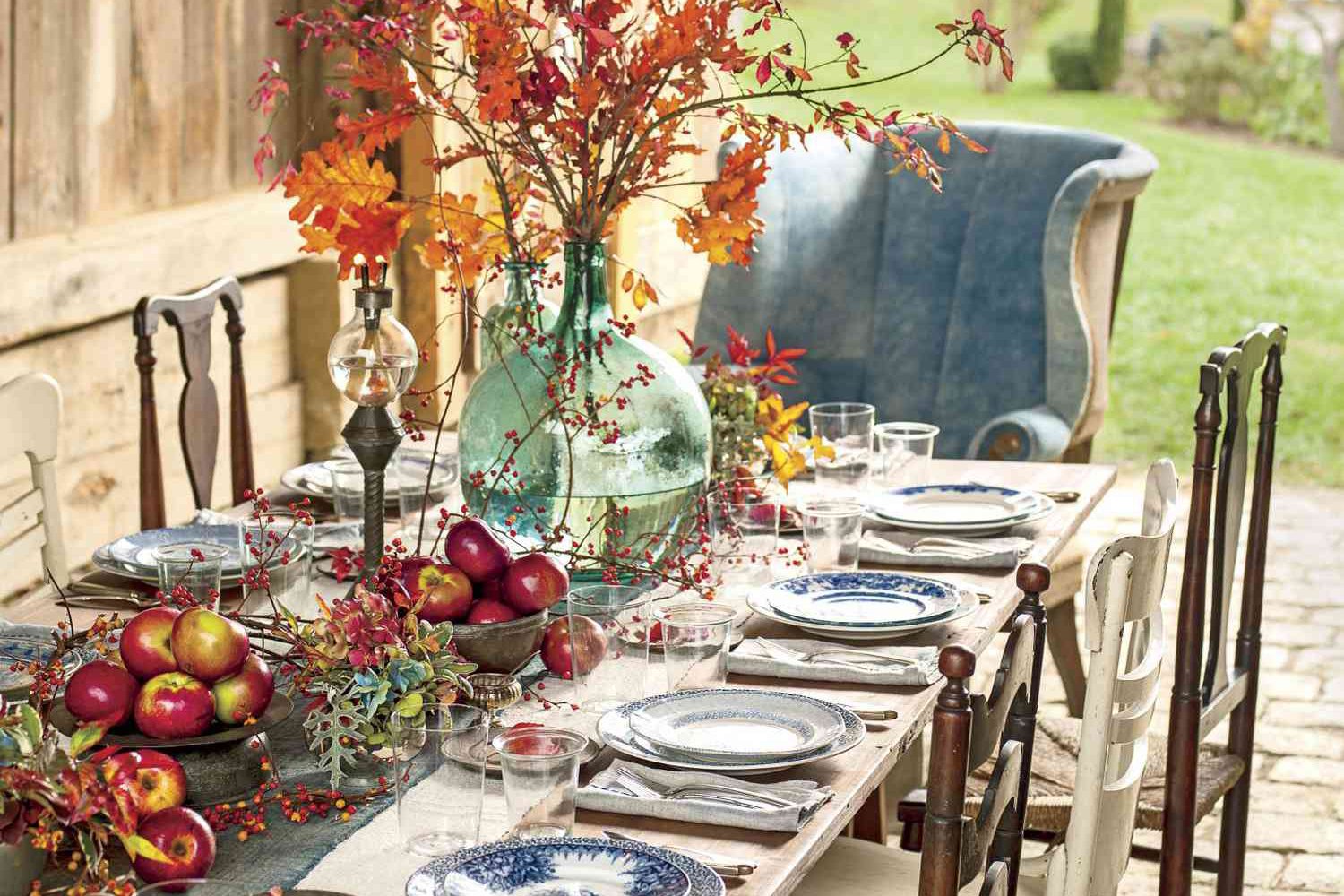 65 Best Thanksgiving Table Settings Ideas and Decorations 2023