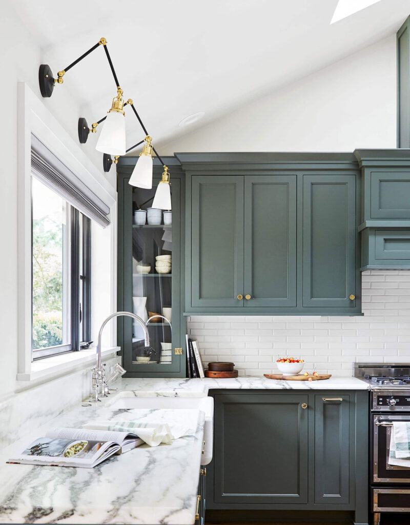 35 Green Kitchen Cabinet Ideas with Stunning Photos & Design Tips