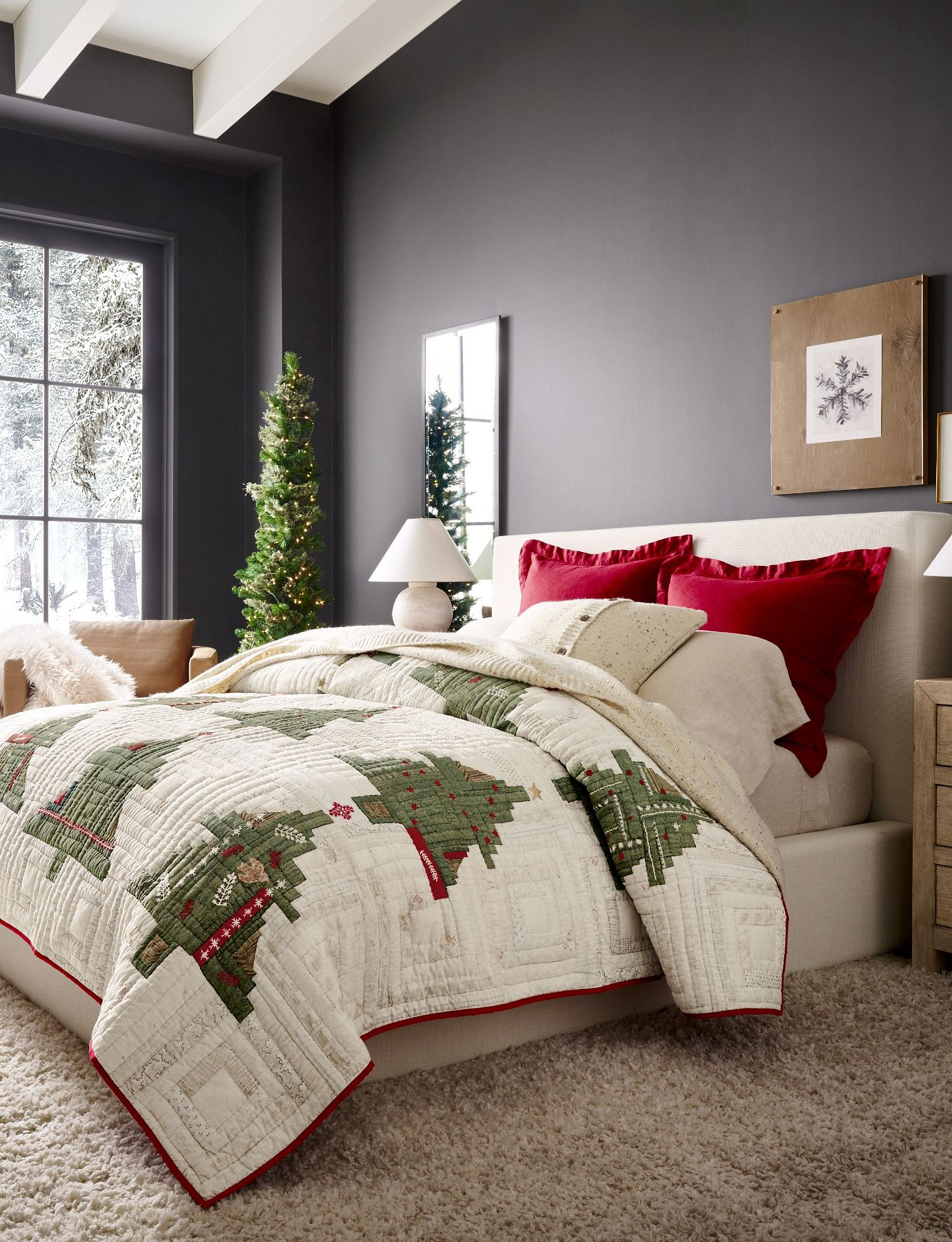 Christmas Quilt with Pine Trees