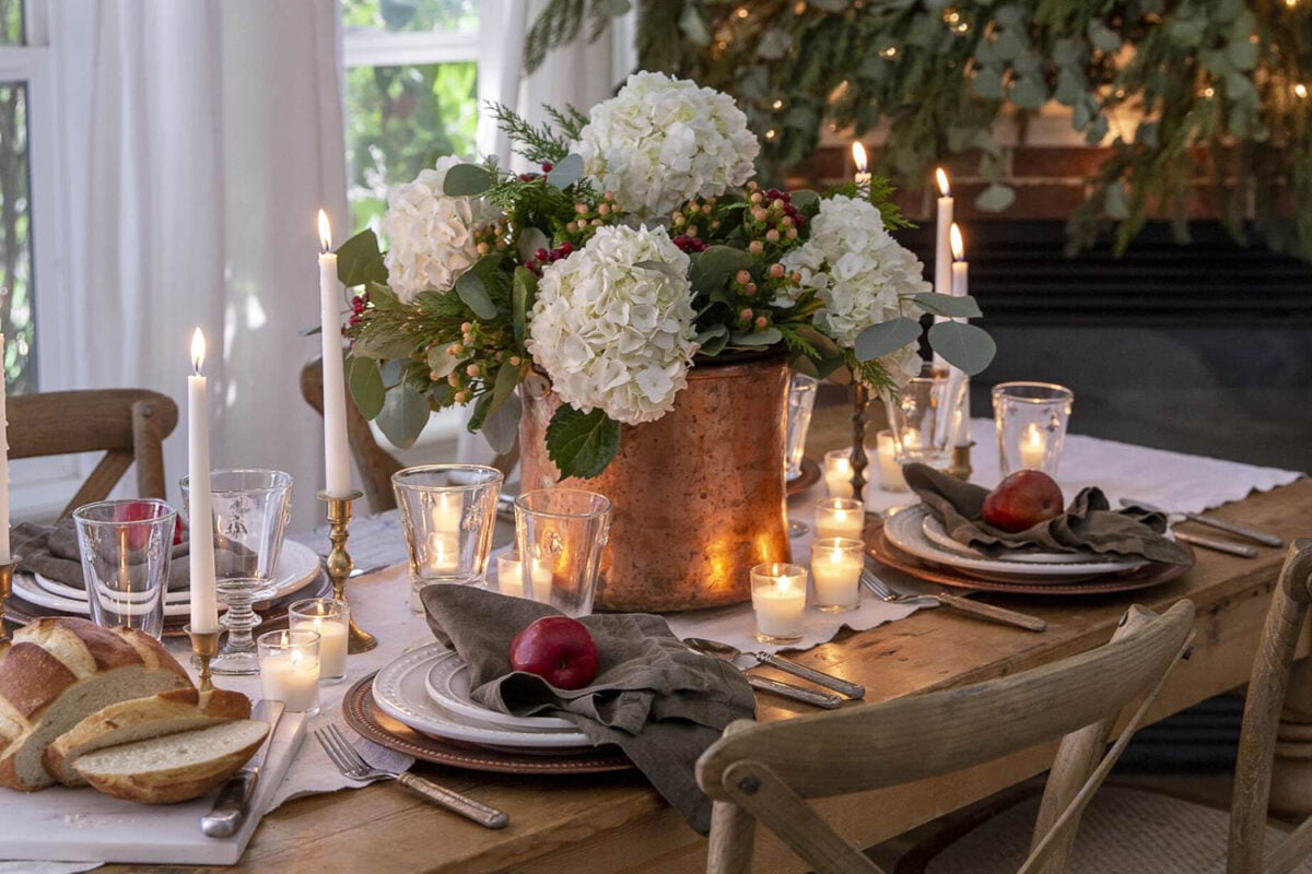 85 Christmas Tablescape Ideas for 2024 Images & Design Tips