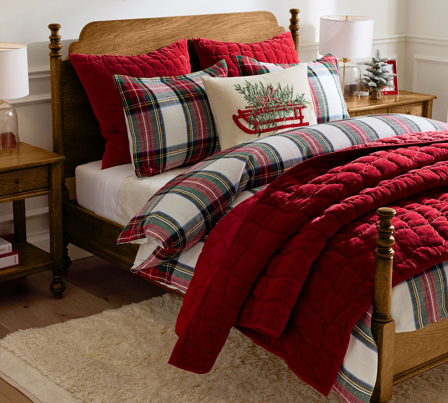 Solid Color Bedding Paired with Holiday Prints