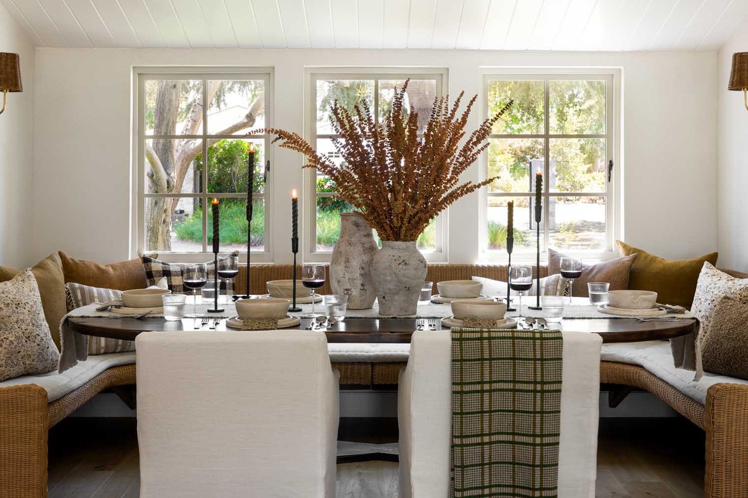plaid-accents-in-the-dining-room Plaid Accents in the Dining Room