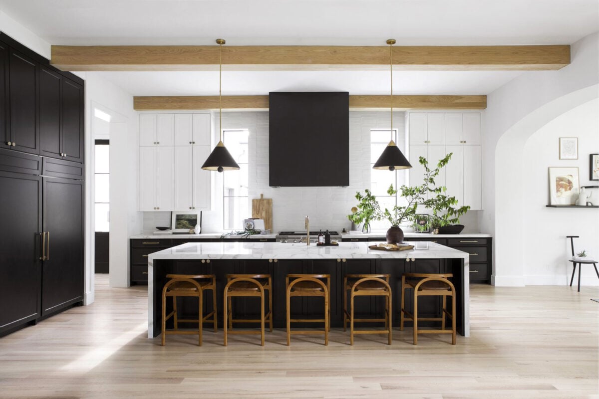 75 Two Tone Kitchen Cabinet Ideas for 2025