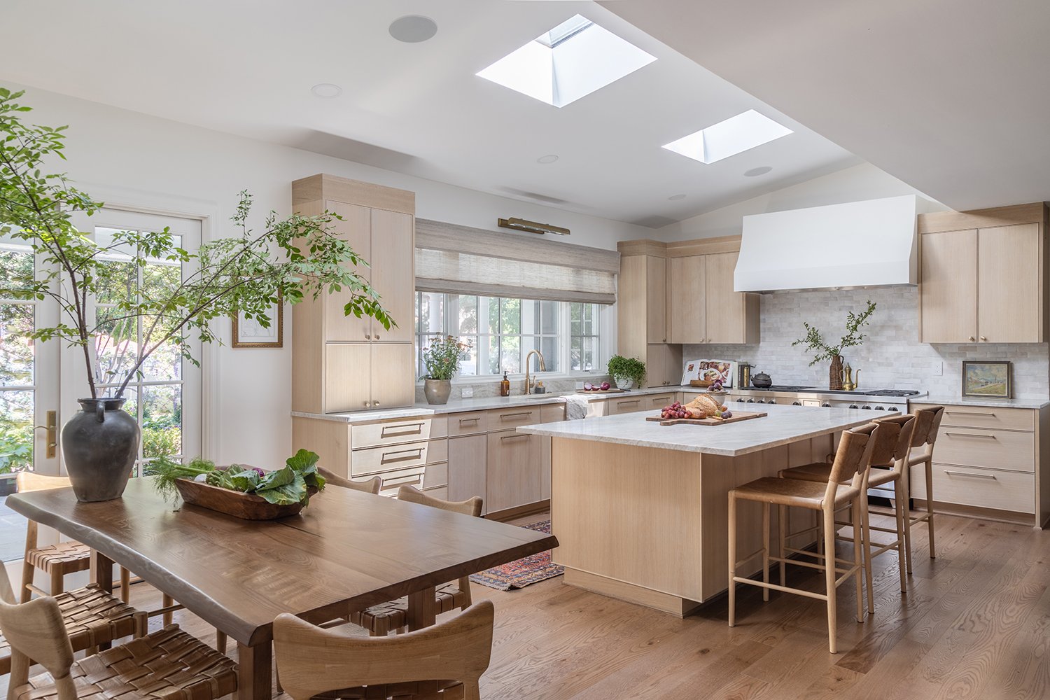 oak-kitchen-cabinets Oak Kitchen Cabinets