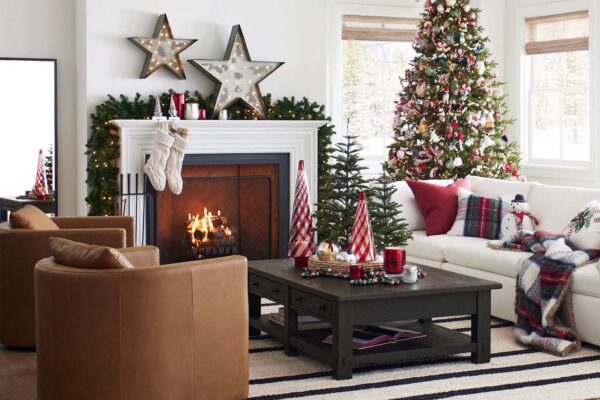 26 Christmas Living Room Ideas with Cozy, Festive Décor