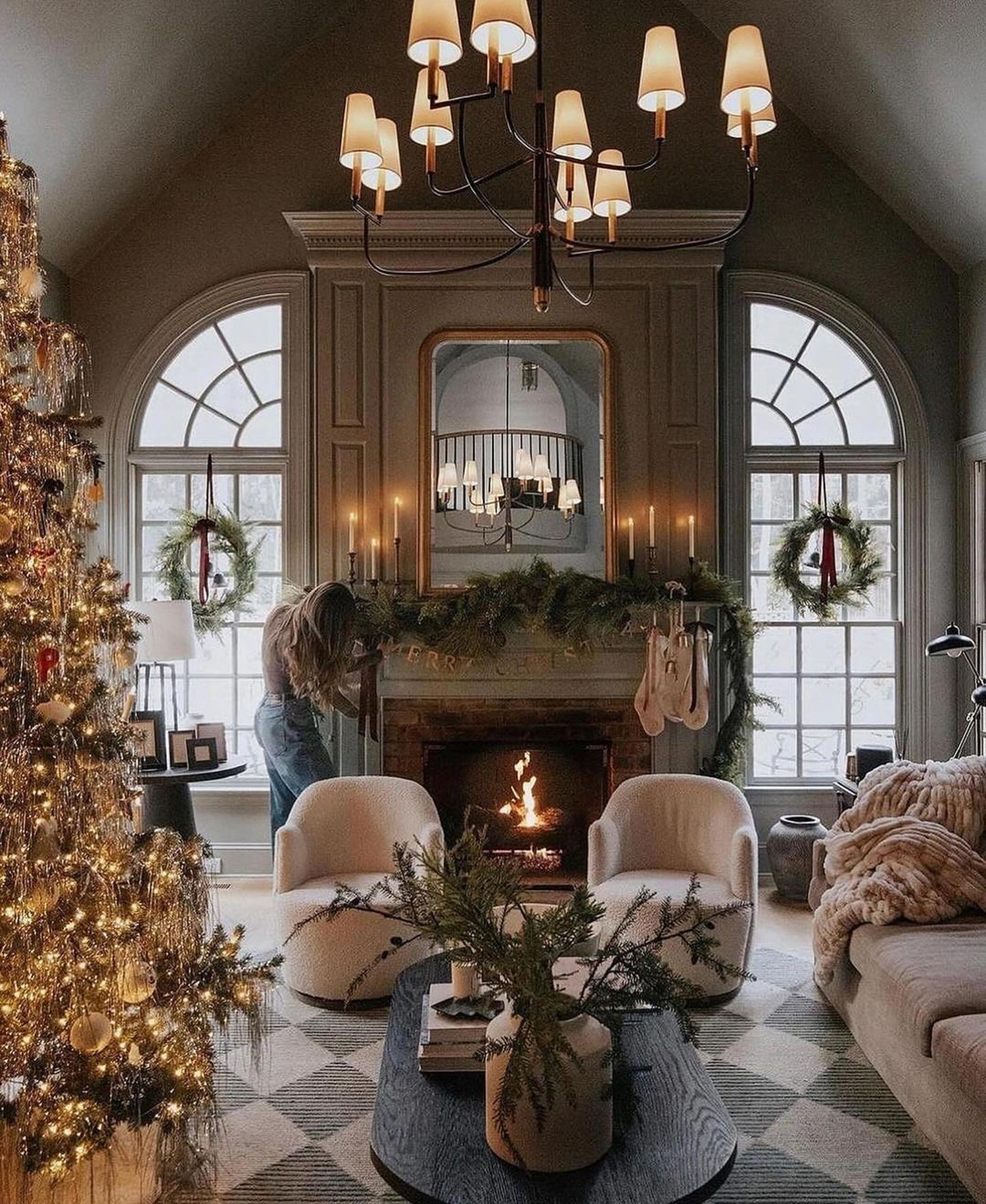 Cozy Christmas Living Room with Glimmering Metallics