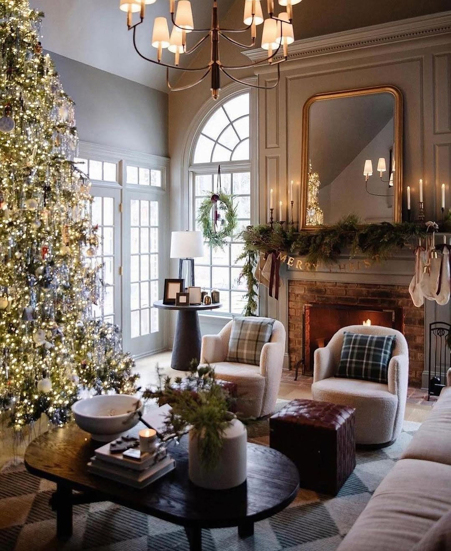 Cozy Christmas Living Room with Glimmering Metallics