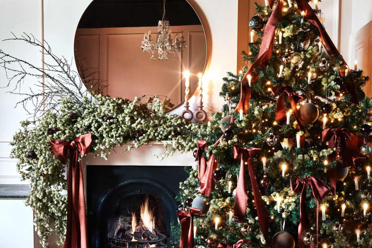 14 Elegant Christmas Decorating Ideas For 2025