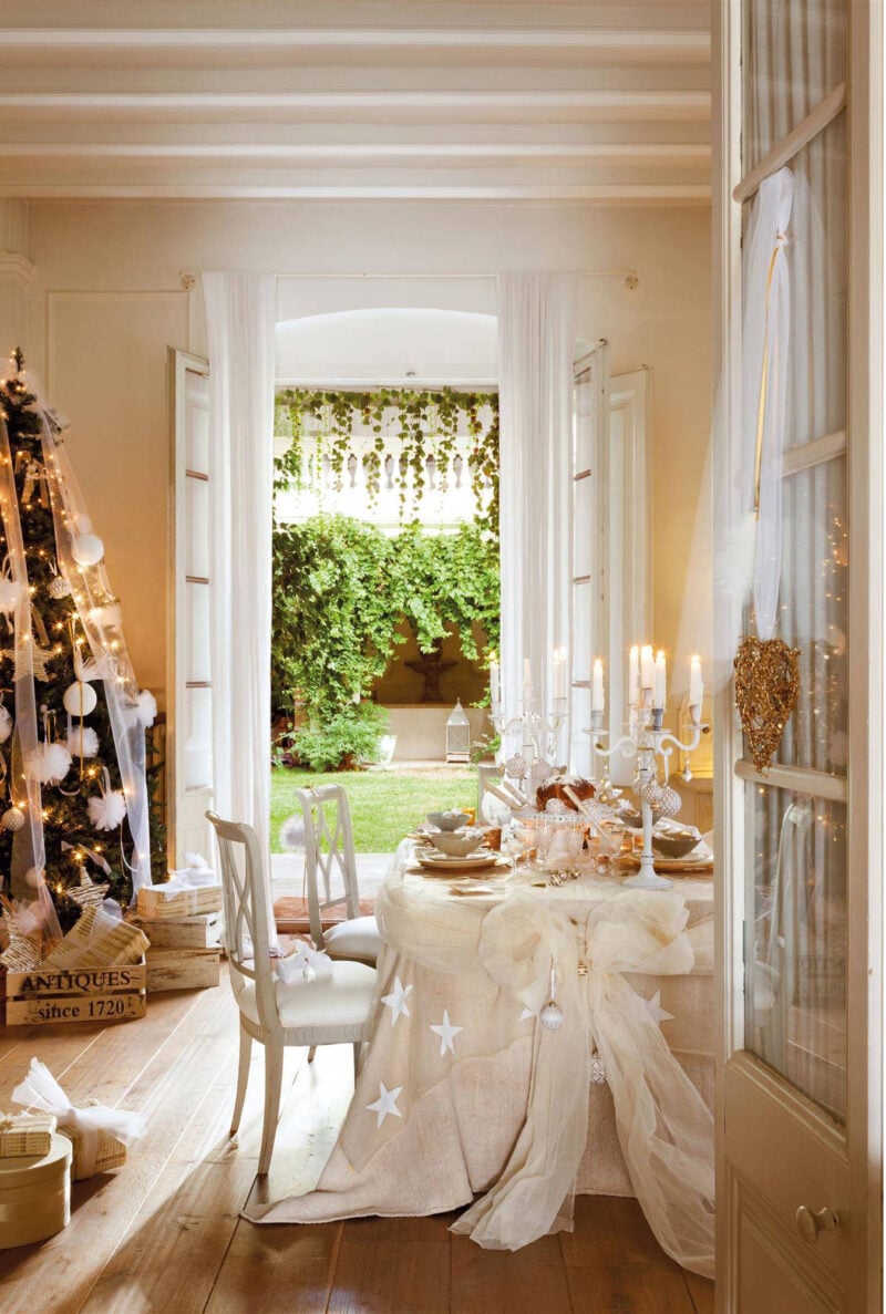 18 Elegant & Natural French Country Christmas Ideas for 2024