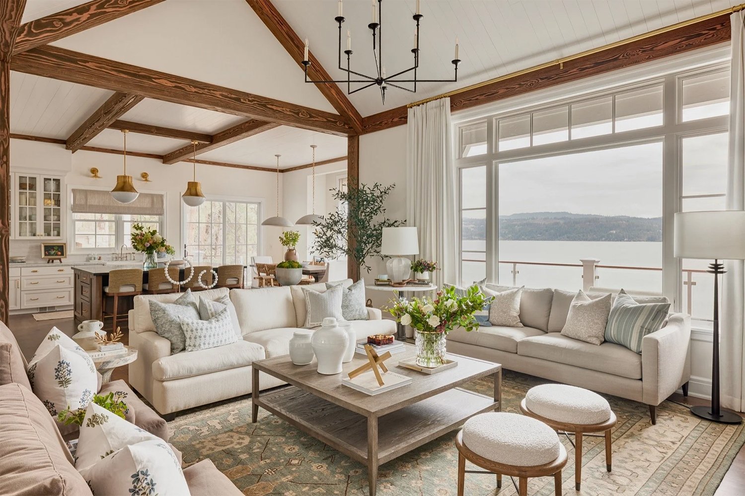 30 Coastal Living Room Ideas for a Modern Beach Home, image size:1500x1000