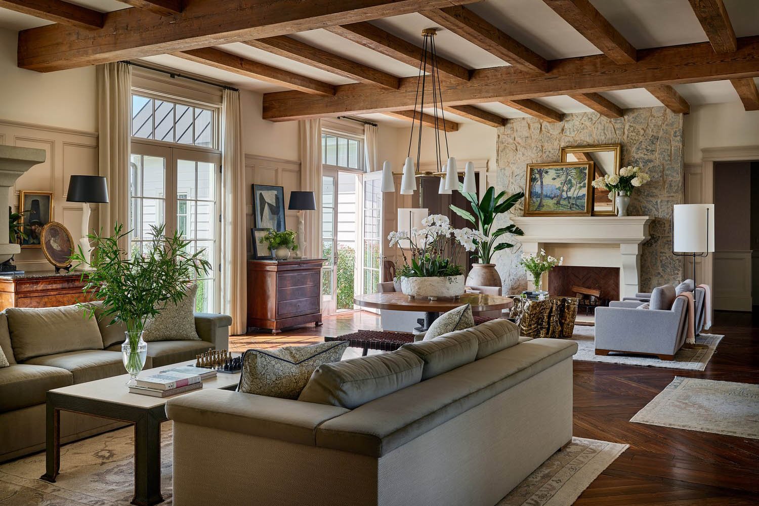 country-living-room-with-wood-beams Country Living Room With Wood Beams