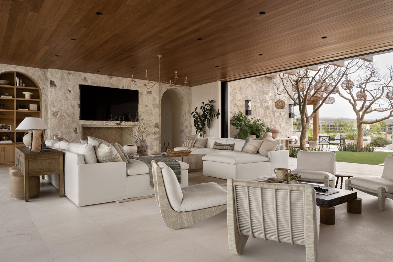 stone-accent-walls-in-the-living-room Stone Accent Walls in the Living Room