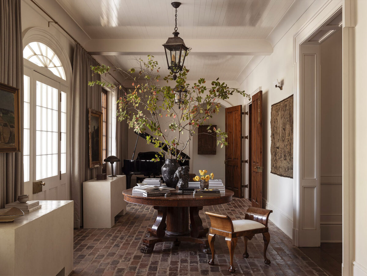 Decorating with Dark Colors Tips for Every Room in the Home