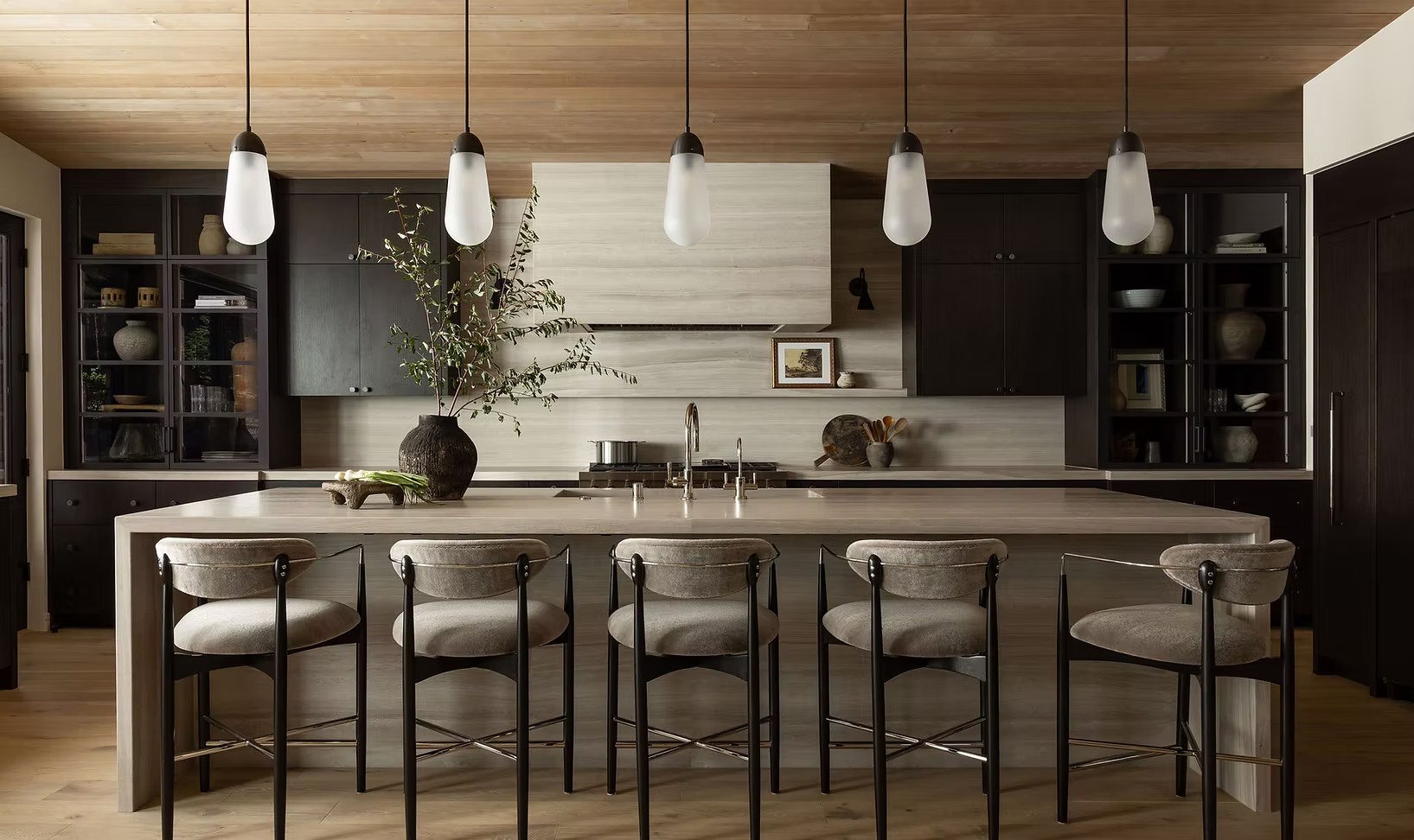 Black Kitchen Cabinets