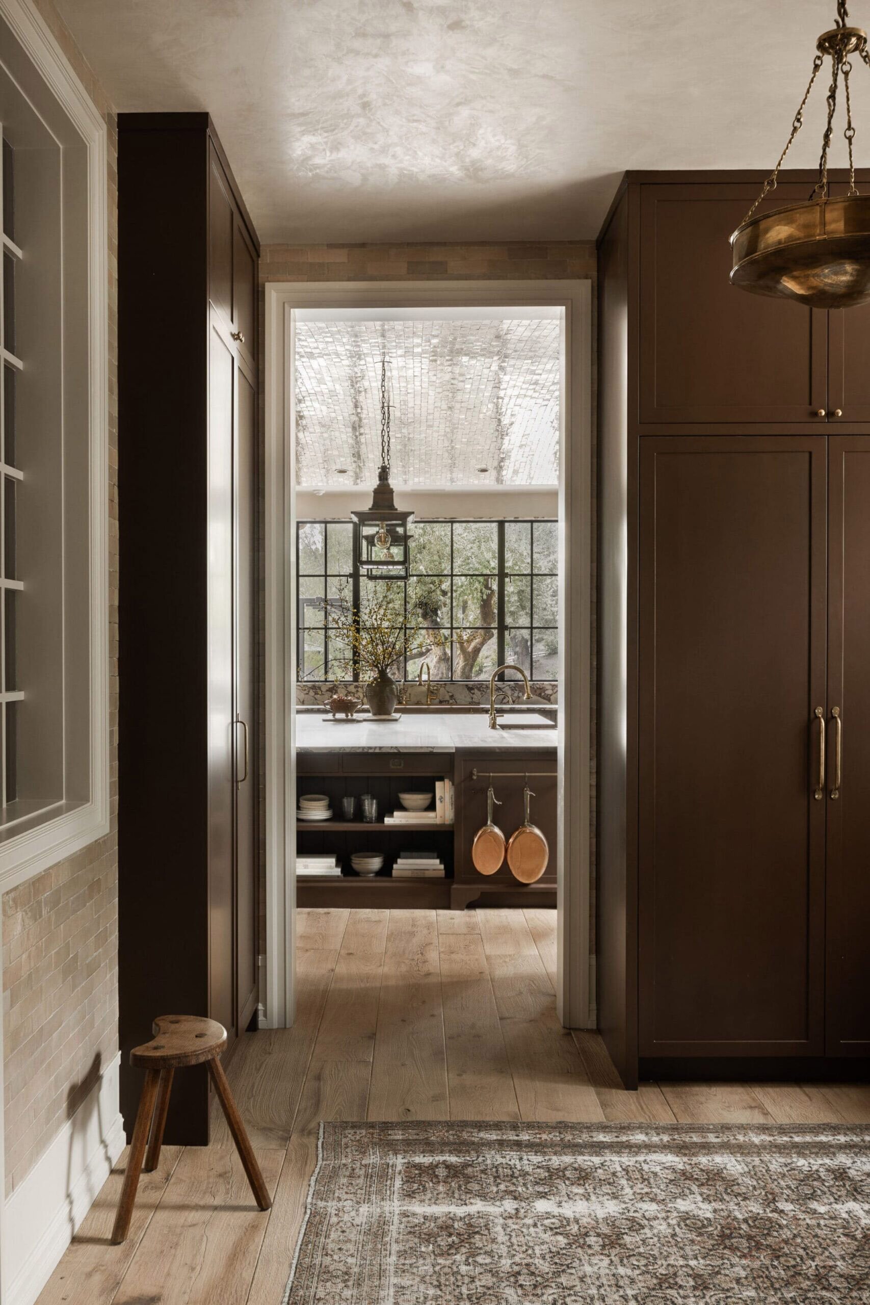 Brown Kitchen Cabinets