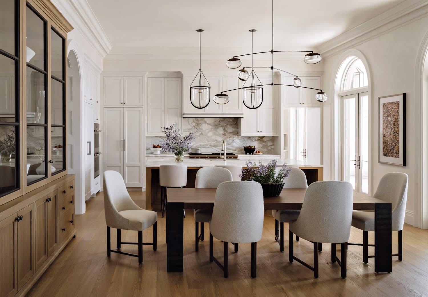 Bright White Kitchen Cabinets