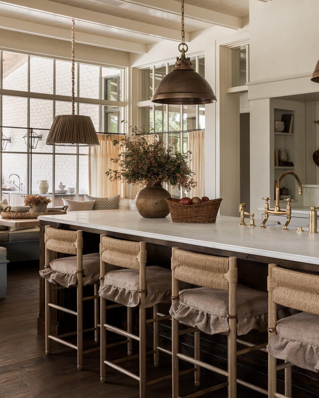 butlers-pantry-in-a-country-home-1 Butler's Pantry in a Country Kitchen