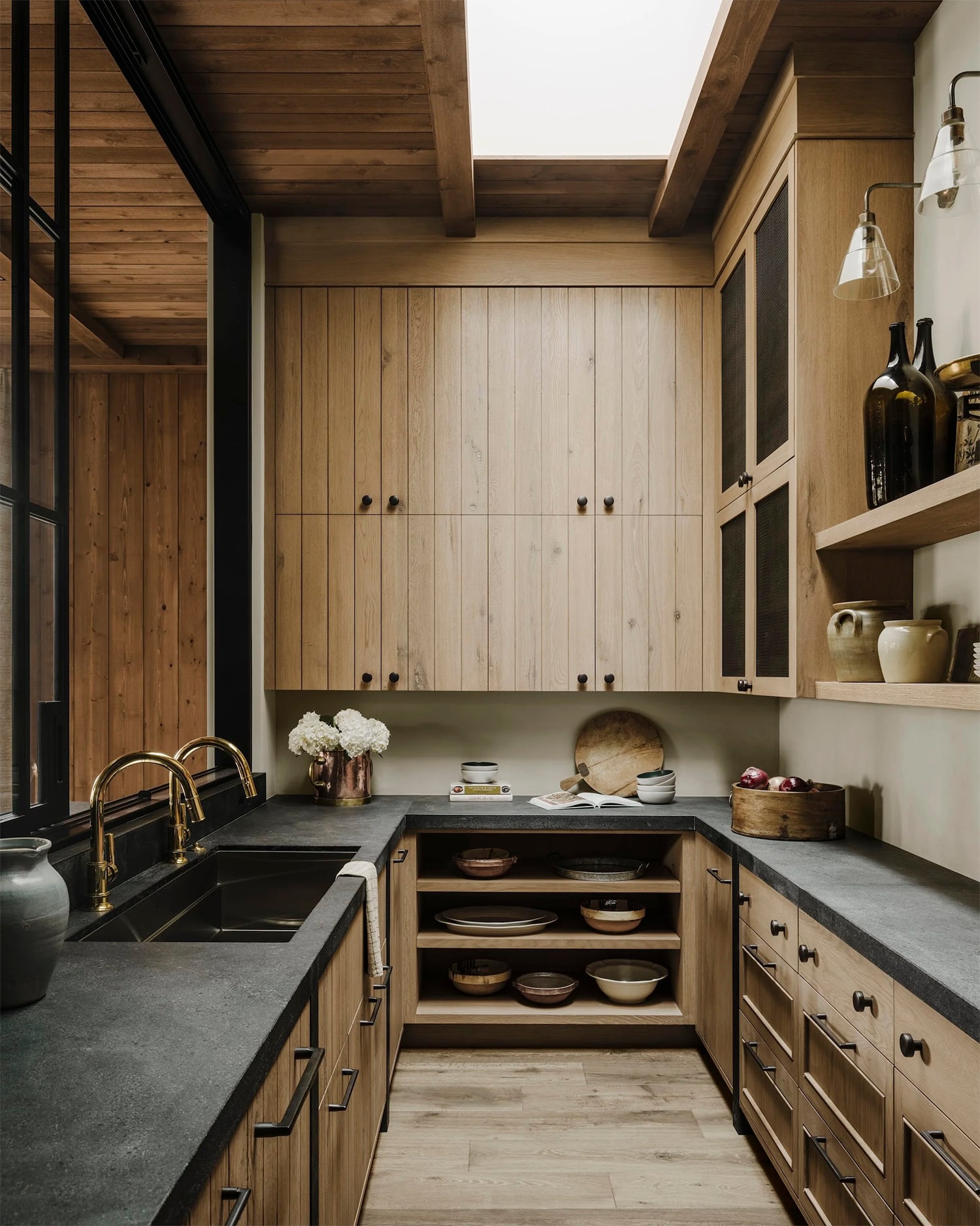 kitchen-butler-pantry-with-wood-cabinets Kitchen Butler Pantry With Wood Cabinets