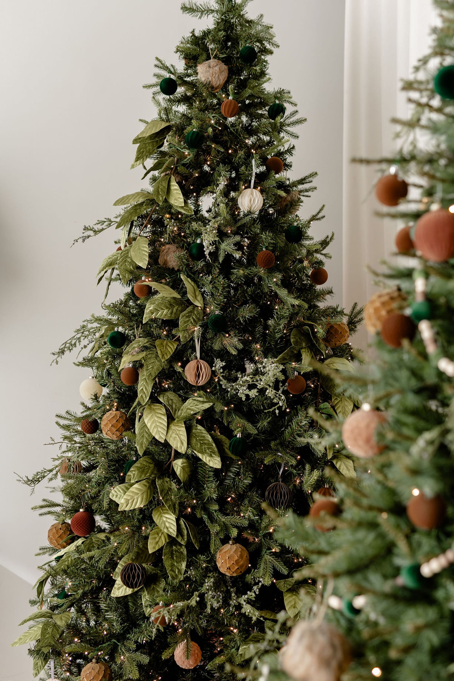 Rustic Christmas Tree with Natural Ornaments