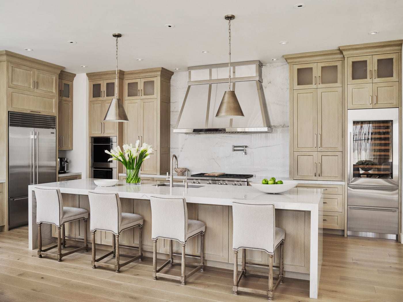 stainless-steel-range-hood Stainless Steel Range Hood in a Modern Farmhouse Kitchen