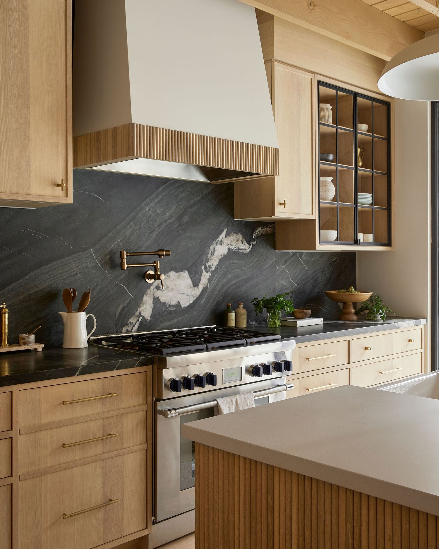 white-vent-hood-with-wood-trim White Vent Hood With Wood Trim